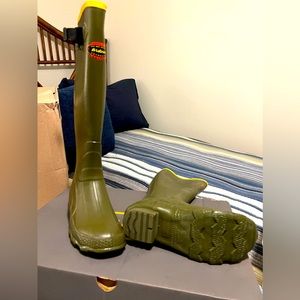 NIB LaCrosse Grange 18” Men’s Rubber Boots